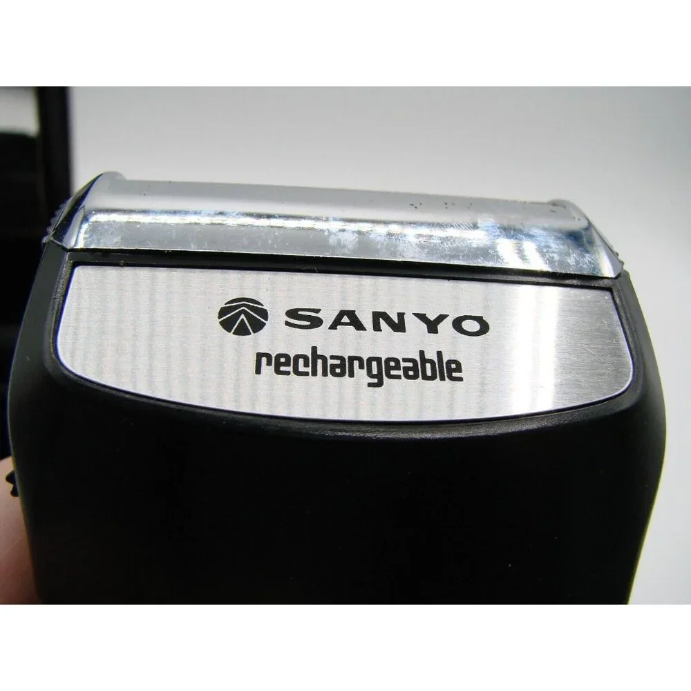 NEW Vintage Sanyo Cadnica SV-3800 Electric Shaver Rechargeable Black Case Works
